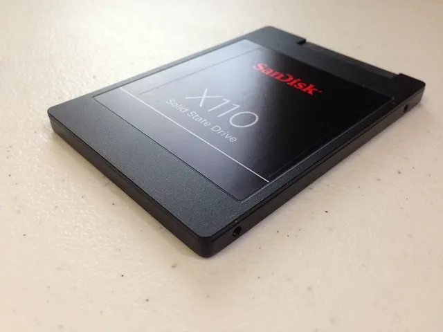Dysk SSD - Dlaczego jest lepszy niż HDD